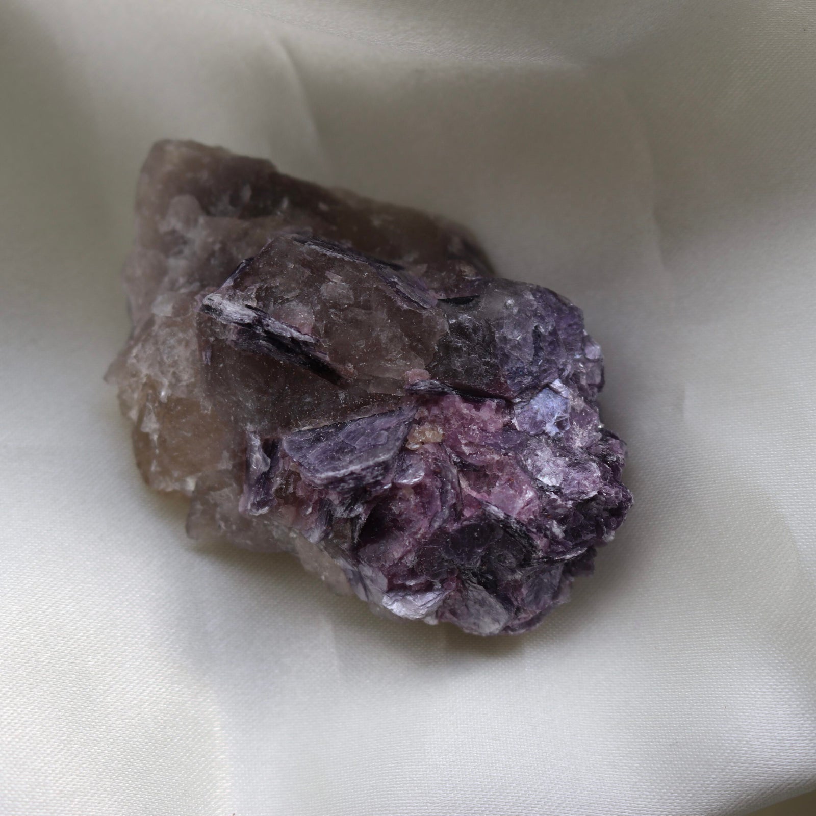 roze toermalijn in albiet ruw enkel