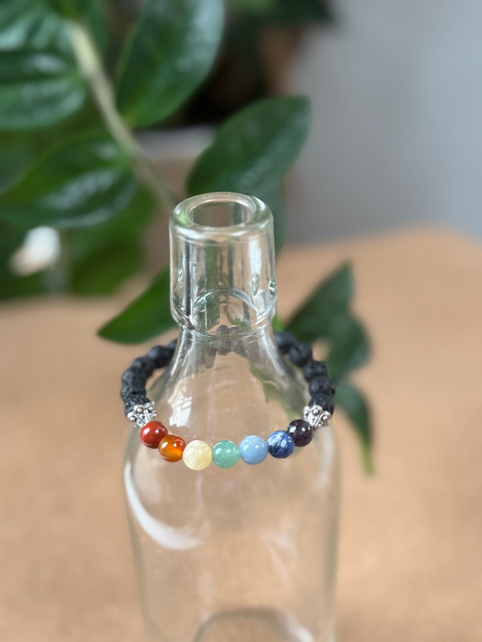 Lavasteen chakra armband